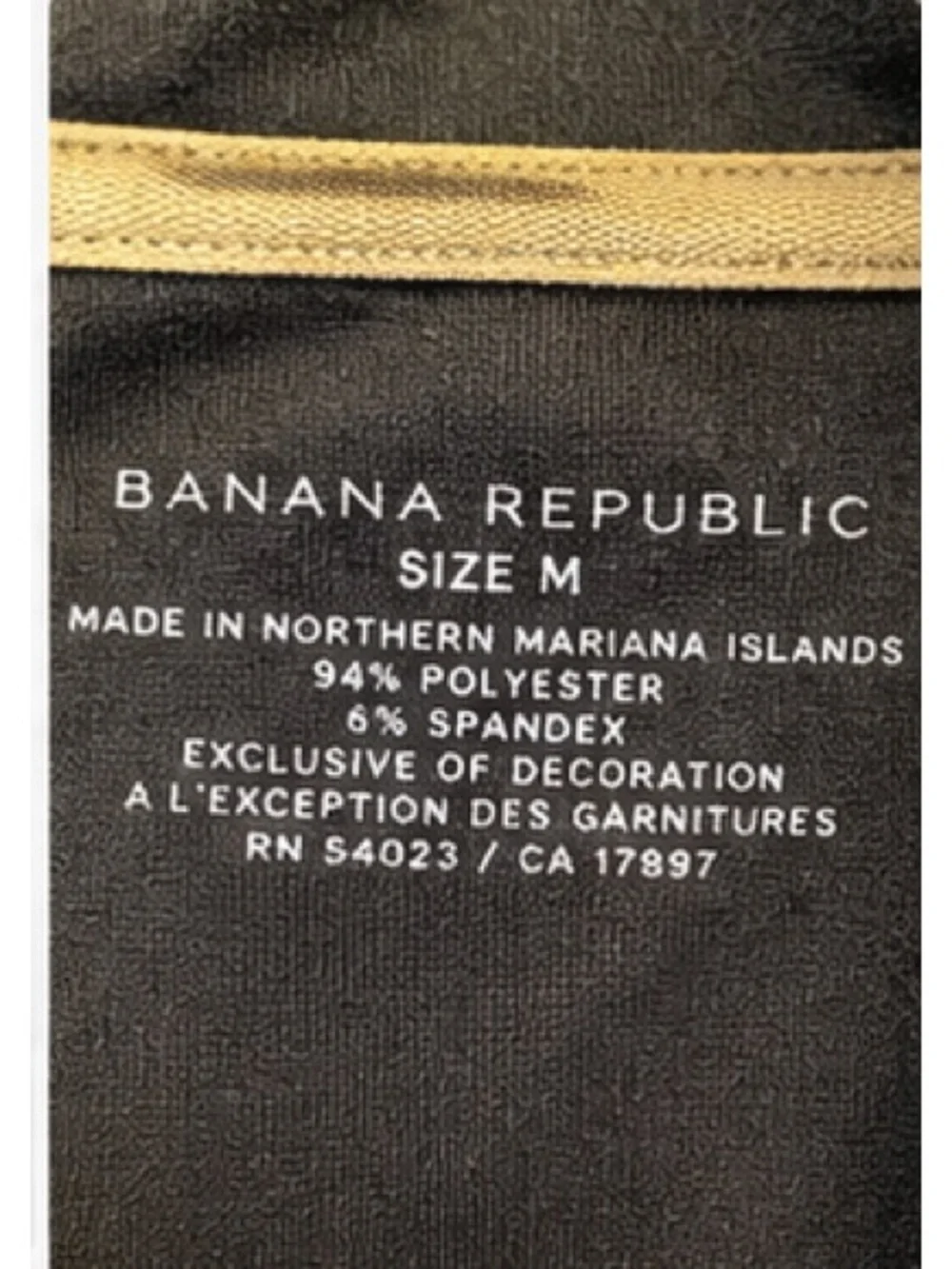Banana Republic Men’s M Black Performance Stretch Quarter Zip Pullover